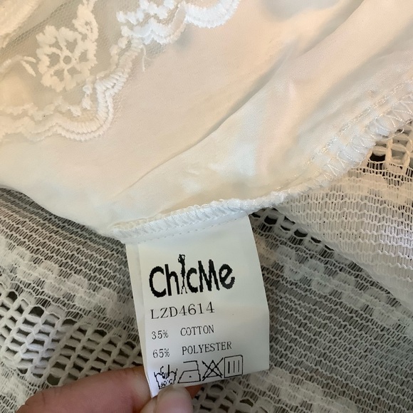 Chicme  V neck plain lace trim long sleeve shirt. Size X-Large - Picture 10 of 12